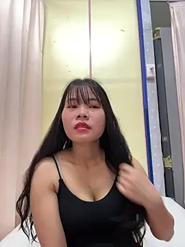 Naked-xx online show from June 6, 1:05 pm