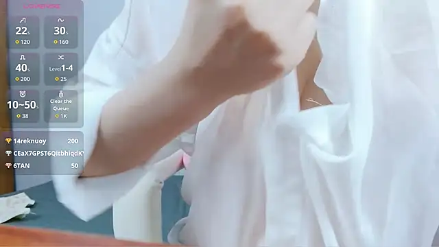 amihuang online show from June 26, 2:32 pm