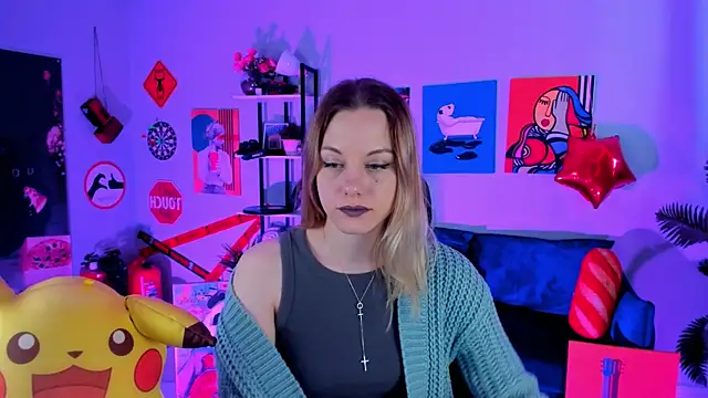 Snapshot of VireliaMoonfall chatting on April 16, 10:27 am VireliaMoonfall online show from April 16, 10:27 am