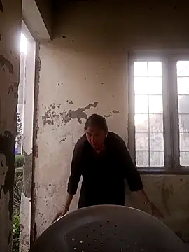 Raanieoy012 online show from April 6, 1:47 am