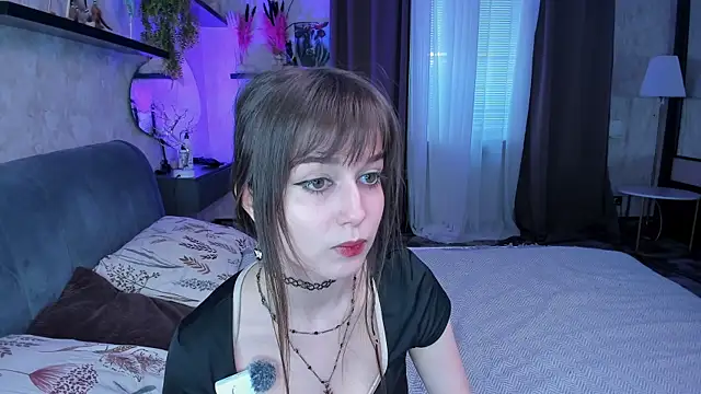 LaelIvie online show from May 14, 8:32 am