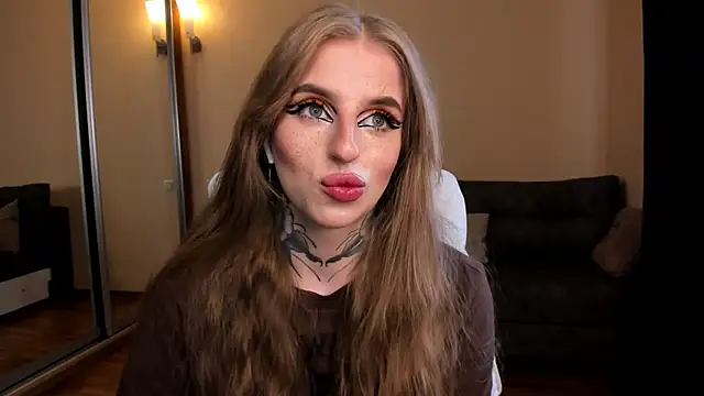 Snapshot of harley_kimm chatting on April 8, 5:18 am harley kimm online show from April 8, 5:18 am