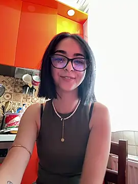 Snapshot of TheaMerve chatting on June 27, 1:28 pm TheaMerve online show from June 27, 1:28 pm