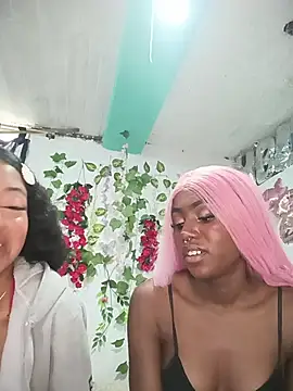 Snapshot of KatyBelle_ chatting on April 1, 7:44 pm KatyBelle online show from April 1, 7:44 pm