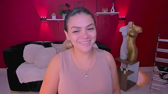 Sofia Velvetx online show from May 26, 1:07 pm