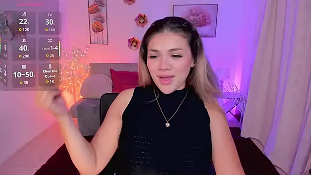 Sofia Velvetx online show from May 30, 10:29 pm