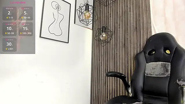 Snapshot of LexyNova_ chatting on May 16, 6:17 pm LexyNova online show from May 16, 6:17 pm