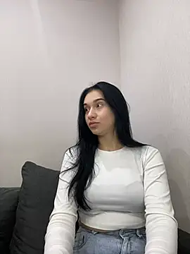 Snapshot of camila_beautiful chatting on April 14, 8:15 pm camila beautiful online show from April 14, 8:15 pm