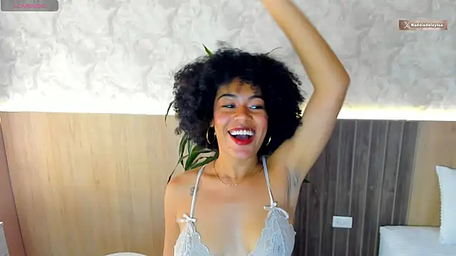 baddie delaylaa online show from April 27, 7:34 pm