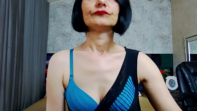 Snapshot of KalystaSwiss chatting on May 5, 5:26 am KalystaSwiss online show from May 5, 5:26 am