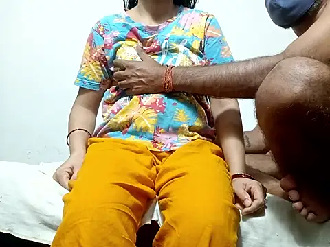 Sexyy Bhabhi 143 online show from April 15, 5:42 pm