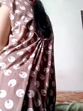 Snapshot of Sexyy_Bhabhi_143 chatting on May 8, 7:14 am Sexyy Bhabhi 143 online show from May 8, 7:14 am