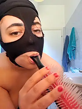 zuccherofilatoo online show from March 27, 2:28 pm