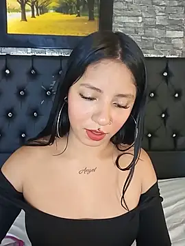  Carolyn online show from May 15, 3:13 am