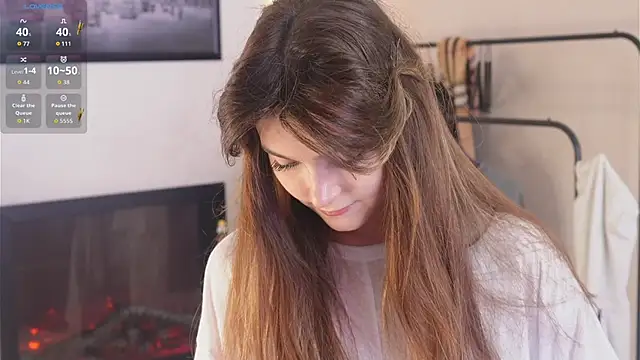 CherlyGuss online show from June 6, 3:22 am
