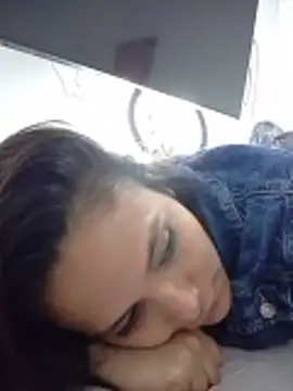 Snapshot of scarletmouse chatting on March 30, 1:23 pm scarletmouse online show from March 30, 1:23 pm