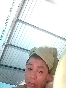 Snapshot of Alin_Phone chatting on March 29, 1:38 am Alin Phone online show from March 29, 1:38 am