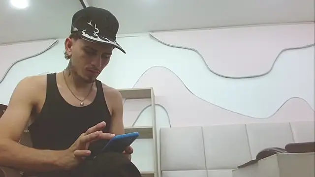 Snapshot of DanntheStiff chatting on May 16, 5:45 pm DanntheStiff online show from May 16, 5:45 pm