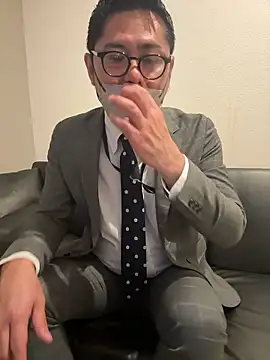 RYUICHI 1919 online show from May 20, 10:32 am