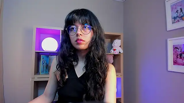 Saphyralux online show from June 27, 4:50 am