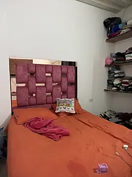 Alix Phone online show from April 12, 5:12 am