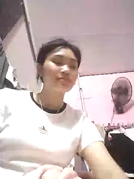 Snapshot of Saryloveparadise chatting on March 28, 6:46 am Saryloveparadise online show from March 28, 6:46 am