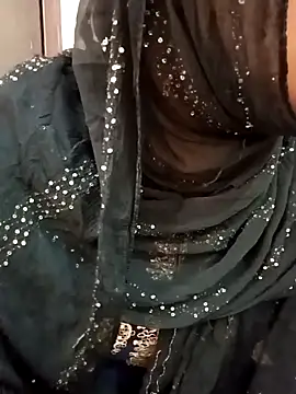 Snapshot of Miss_Noor__ chatting on May 3, 6:19 am Miss Noor online show from May 3, 6:19 am