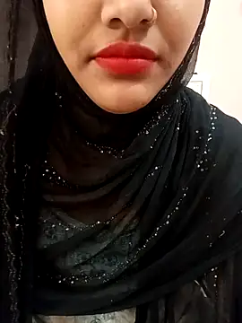Snapshot of Miss_Noor__ chatting on May 9, 6:29 am Miss Noor online show from May 9, 6:29 am