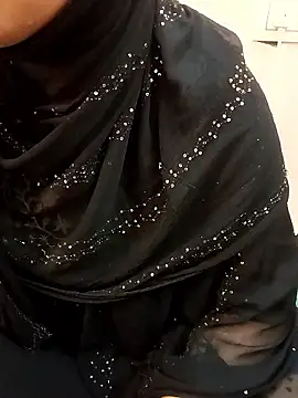 Snapshot of Miss_Noor__ chatting on May 14, 7:15 am Miss Noor online show from May 14, 7:15 am