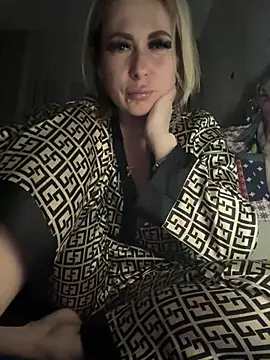 peach widow online show from April 10, 7:51 pm