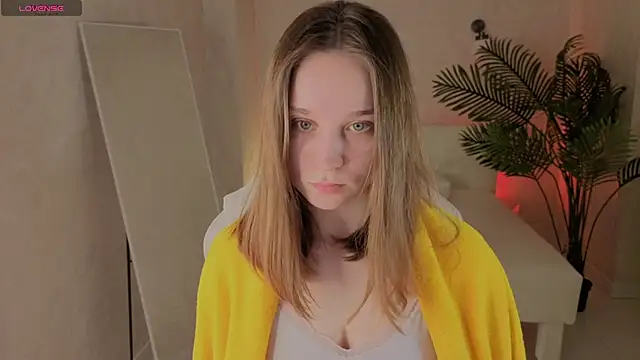 SweetieBlush online show from April 3, 1:03 am
