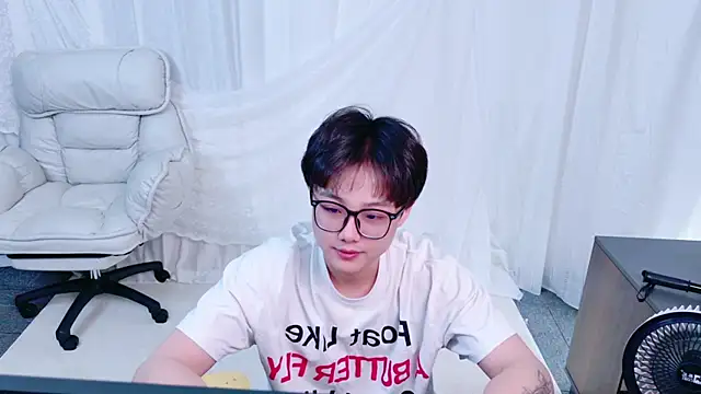 Dkcolo online show from April 26, 8:34 am