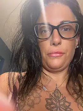 IvyBelleMilf online show from July 15, 1:44 am