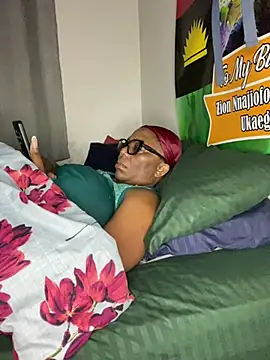 BoobsQueeen online show from July 1, 4:47 am