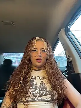 Snapshot of Amber-fire chatting on April 15, 6:48 pm Amber-fire online show from April 15, 6:48 pm