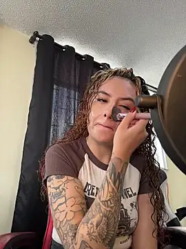 Snapshot of Amber-fire chatting on May 8, 4:12 pm Amber-fire online show from May 8, 4:12 pm