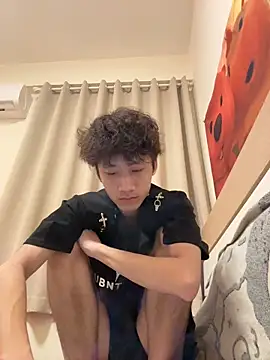 sexyboy-3525 online show from May 22, 2:33 pm