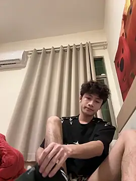 sexyboy-3525 online show from May 23, 2:10 pm