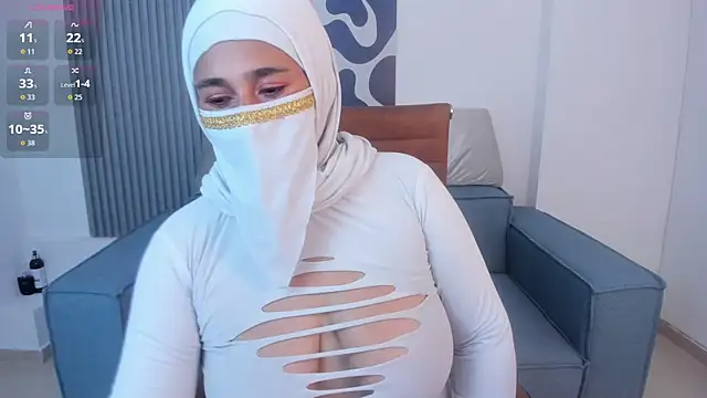 Thalia hala online show from May 22, 6:02 pm