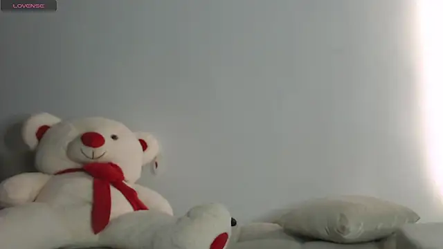 MissDolluxe online show from June 26, 2:38 am