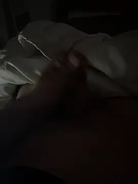 edyyyyyy3331 online show from May 2, 8:47 pm
