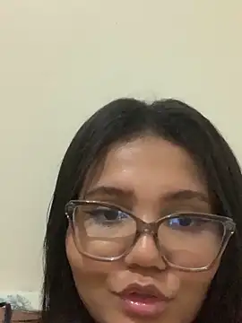 viviboraaaa online show from April 11, 1:43 am