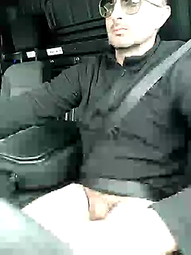 zzrkx online show from April 1, 10:38 am