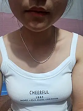 Snapshot of -Cidy- chatting on April 6, 4:57 am -Cidy- online show from April 6, 4:57 am
