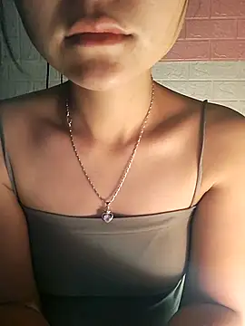 Snapshot of -Cidy- chatting on April 23, 6:32 pm -Cidy- online show from April 23, 6:32 pm
