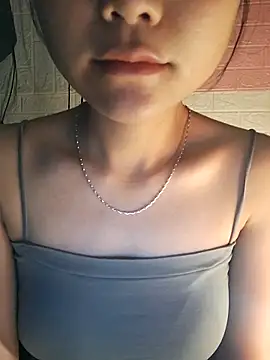 Snapshot of -Cidy- chatting on April 24, 6:43 pm -Cidy- online show from April 24, 6:43 pm