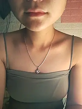 Snapshot of -Cidy- chatting on April 29, 6:14 pm -Cidy- online show from April 29, 6:14 pm