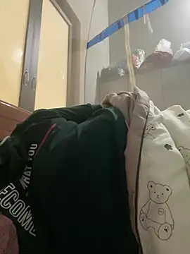 Snapshot of Gina-li chatting on April 3, 1:03 am Gina-li online show from April 3, 1:03 am