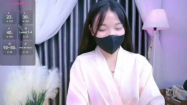 Lu Ly22 online show from June 3, 2:33 pm