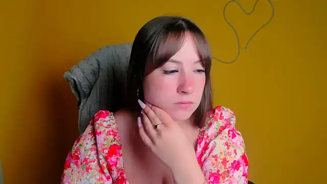 Snapshot of Tiffani_Angel chatting on June 23, 5:27 am Tiffani Angel online show from June 23, 5:27 am
